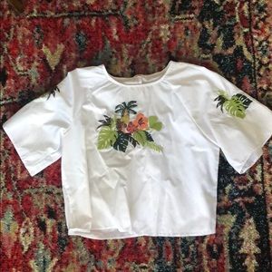 Women’s white shirt decorative blouse